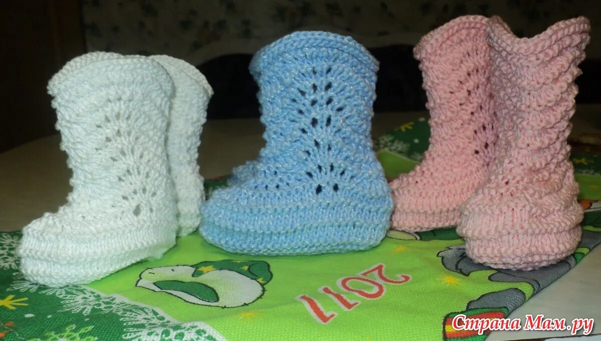 Вязаные детские сапожки. Пинетки. Пинетки. Пинетки сапожки. Вязаные сапожки спицами.