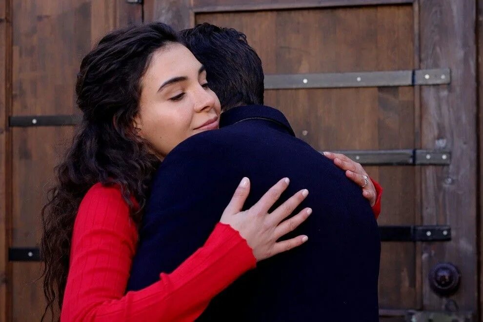 Ветреный без озвучки. Ветреный hercai. Ветреный без озвучки. Ветренный турецкий харун. Ветреный без озвучки.