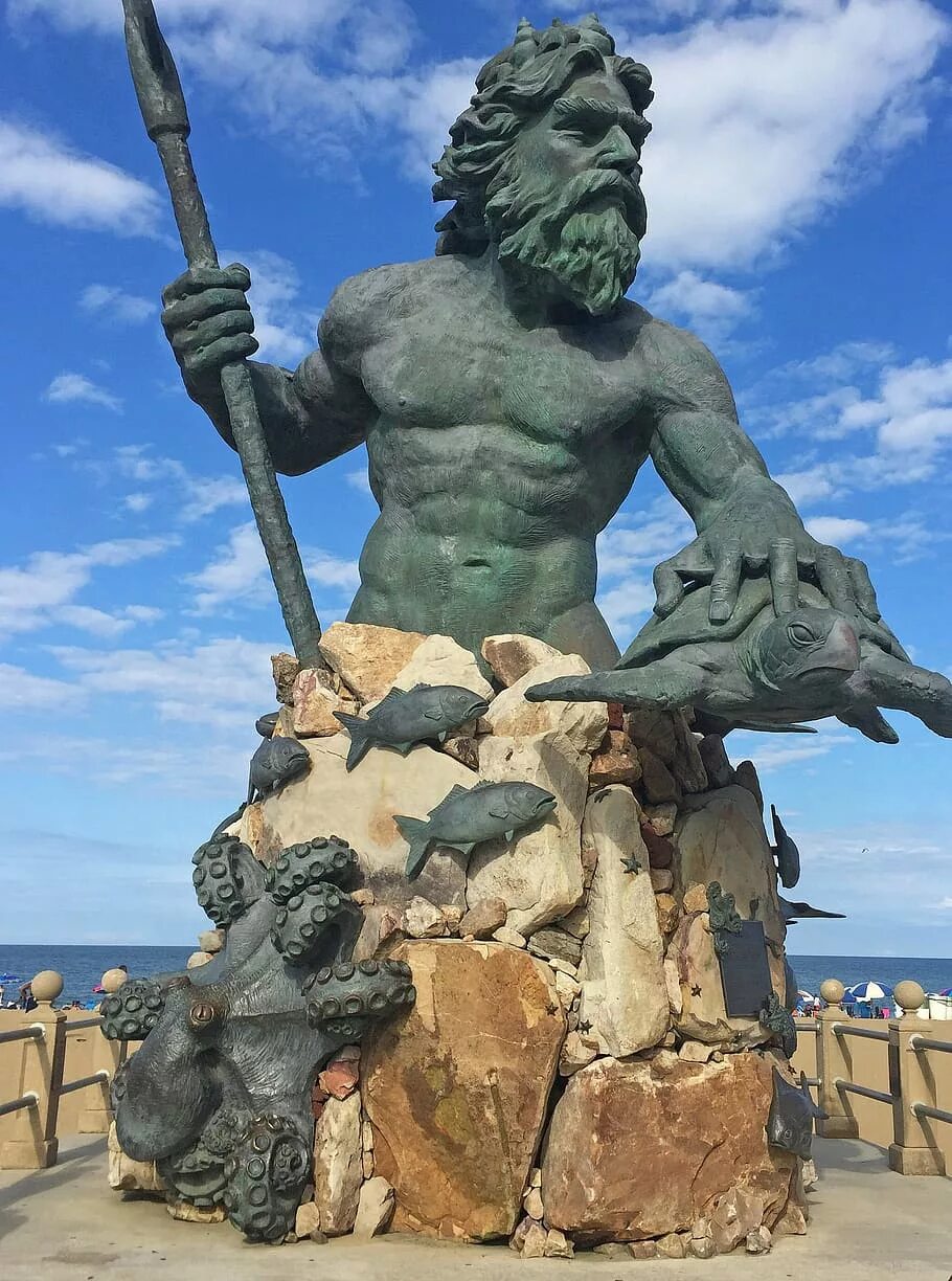 Нептун на Virginia Beach. Статуя Нептуна. Статуя Нептуна в Гранд Канарии. Посейдон статуя. Гол нептуна