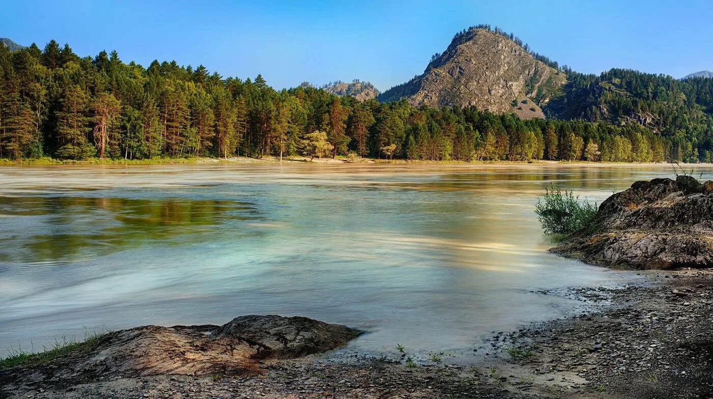 Озера алтайского края фото. Белокуриха река Катунь. Озеро Катунь. Природа Алтайского края Катунь. Алтай Сростки Катунь.