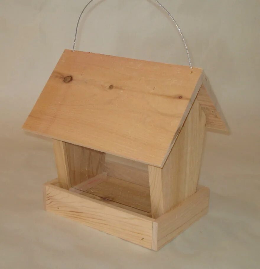 Кормушка технология. Кормушка из досок. Проект кормушка для птиц. Презентация кормушки для птиц. Деревянная кормушка для птиц.