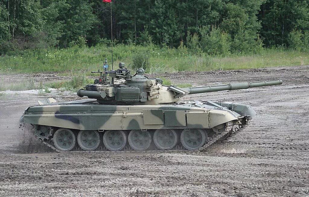 Т-72м1. Танк т-72м1. Танк т72м. Т72м1 Словакия. Ролики танковых