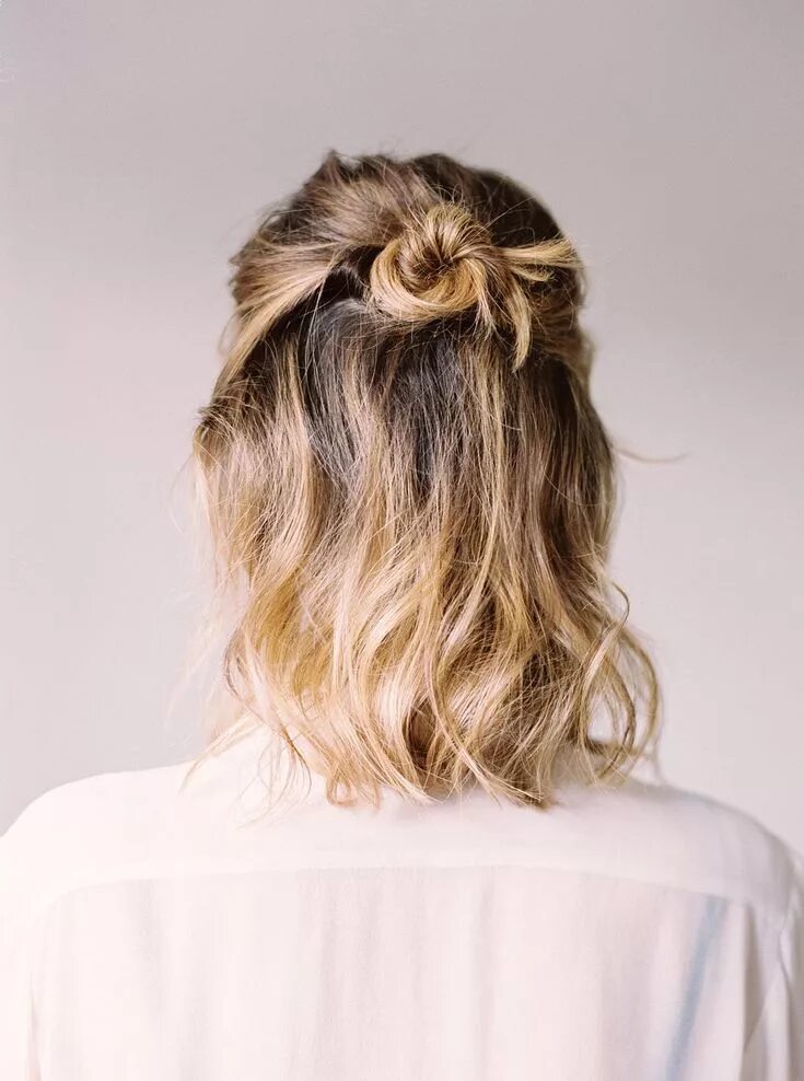 How about this adorable hairstyle? Leave 'yay' or 'nay' in the comments! . Hairs