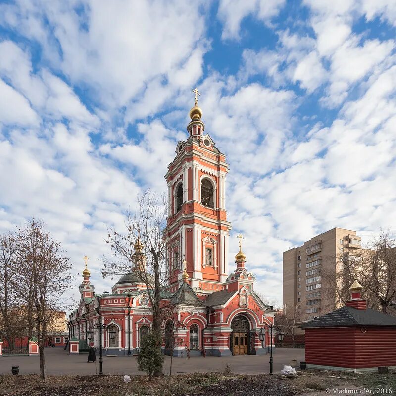 Новая церковь в москве. Храм пимена великого в москве. церковь пимена великого в новых воротниках, москва. храм пимена на новослободской. нововоротниковский переулок 3 церковь.