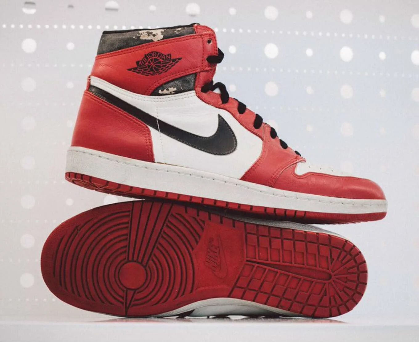 Найк джорданы оригинал цена. Nike Air Jordan 1 Original. Air Jordan 1 1985. Nike Air Jordan 1 1985. Nike Jordan 1 оригинал.