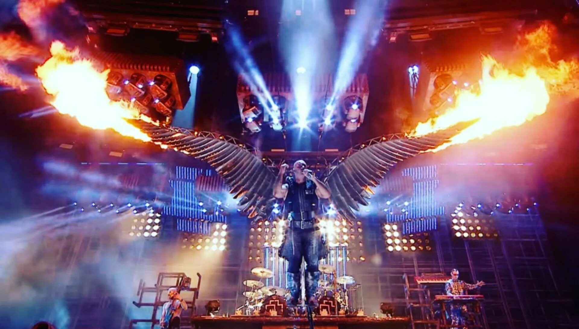 Rammstein концерт. Сцена Rammstein. Rammstein 2019. Engel 2024 Rammstein Concert. Лучший концерт рамштайн