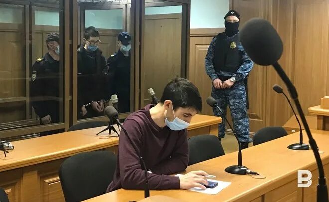 Суд пятерка. Казань гимназия Ильназ. Суд над Ильназом. Live! Ильназ Галявиев предстал в Верховном суде РТ. Галявиев суд.