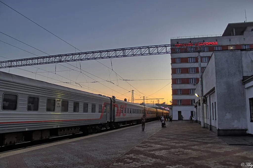 Жд нижний новгород сайт. Московский вокзал Нижний Новгород. Станция Московская Нижний Новгород. Вокзал Нижний Новгород платформы. Московский вокзал Нижний Новгород платформы.