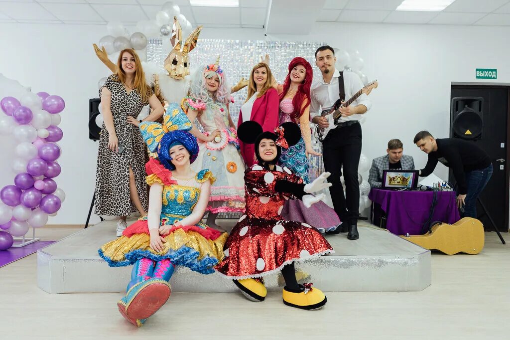 праздничная 22