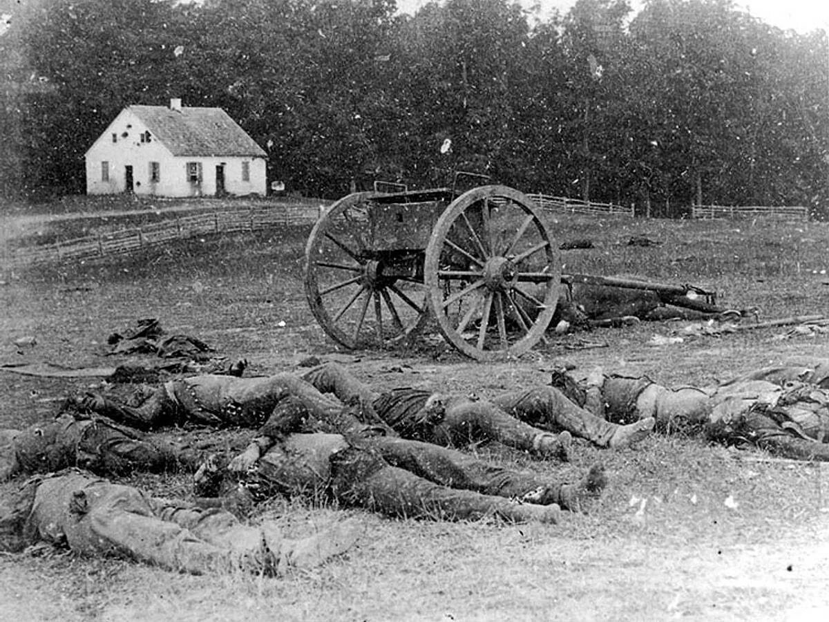 Последствия после гражданской войны. Мэтью Брэди снимок гражданской войны. Окопы гражданской войны в США. Фото гражданской войны в США 1861-1865.