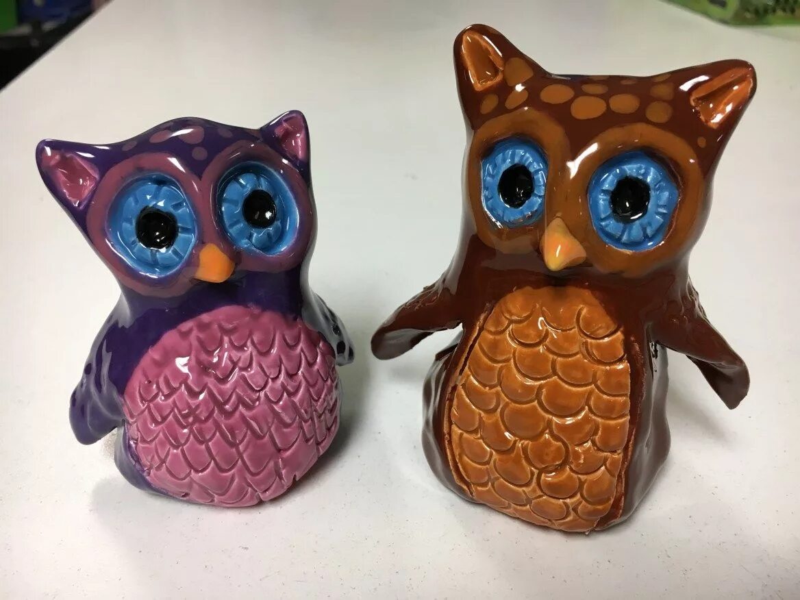 Совушка из глины. Сова из глины. Фигурка "сова". Совушка из полимерной глины. Совушка из полимерной глины.