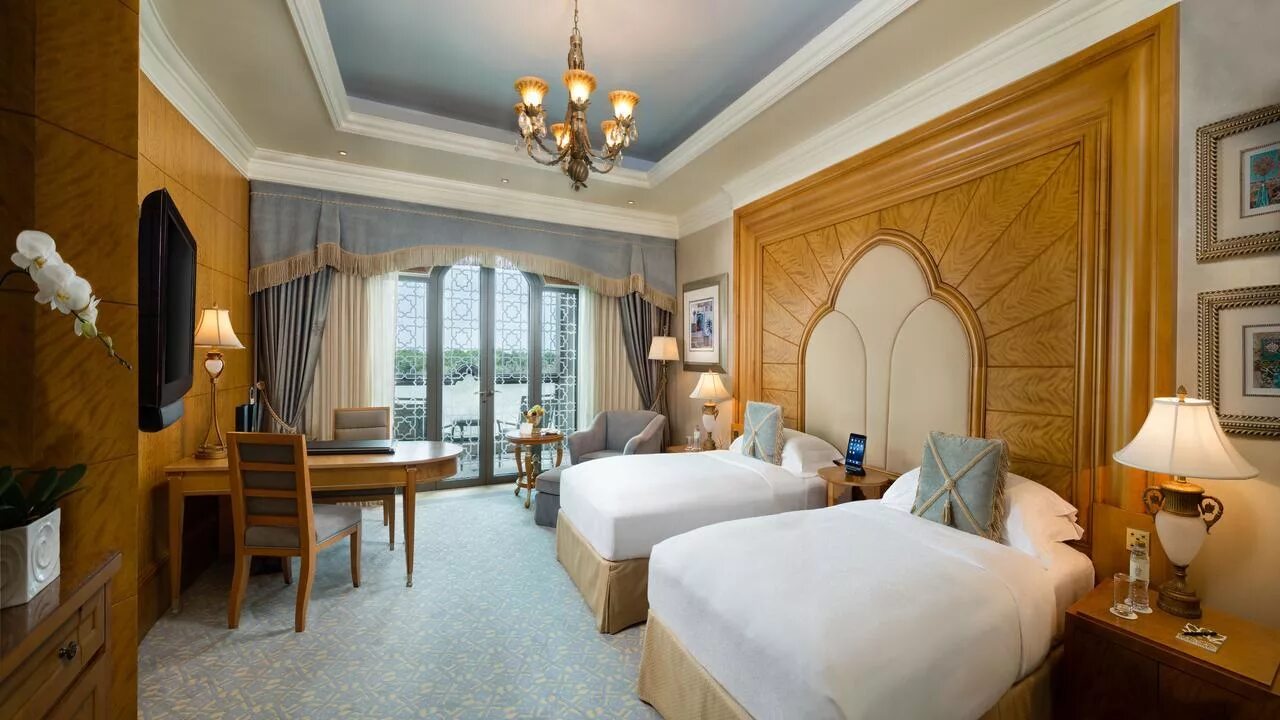 Отель эмирейтс палас в абу даби. Отель emirates palace абу-даби. Emirates palace в абу-даби. Эмирейтс палас мандарин. Emirates palace mandarin oriental 5.
