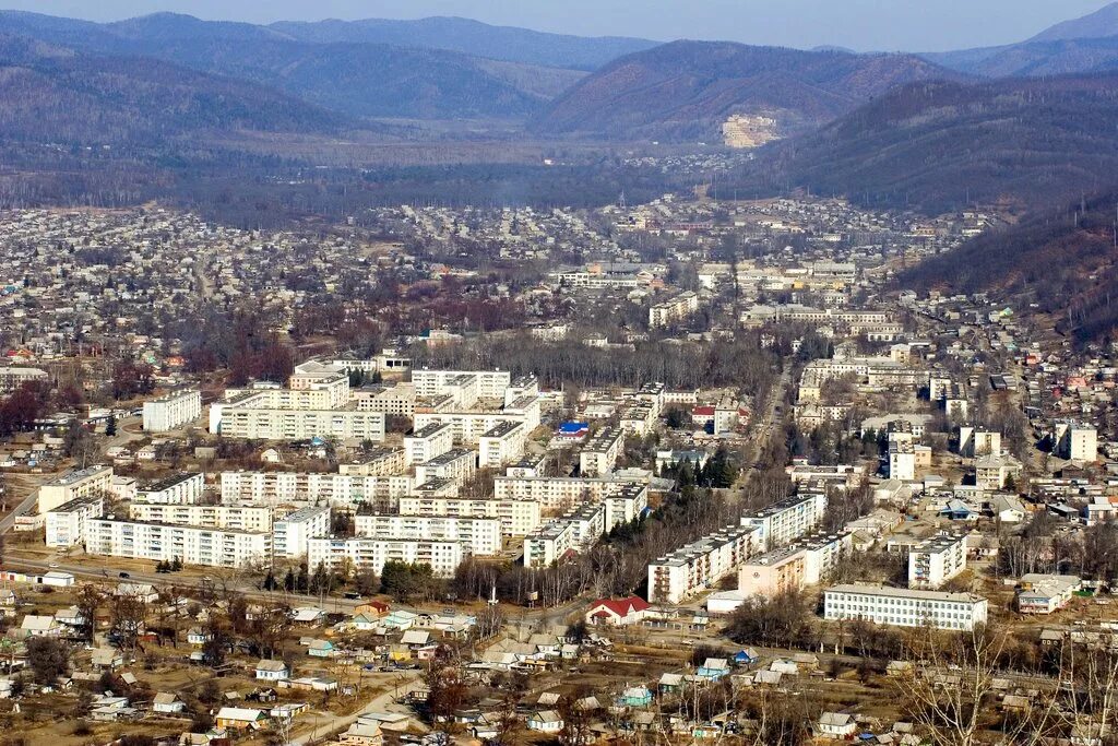 Погода приморский край кавалеровский. Поселок Кавалерово Приморский край. Кавалерово посёлки городского типа Приморского края. Приморский край поселок Кавалеро. Парк пгт Кавалерово.