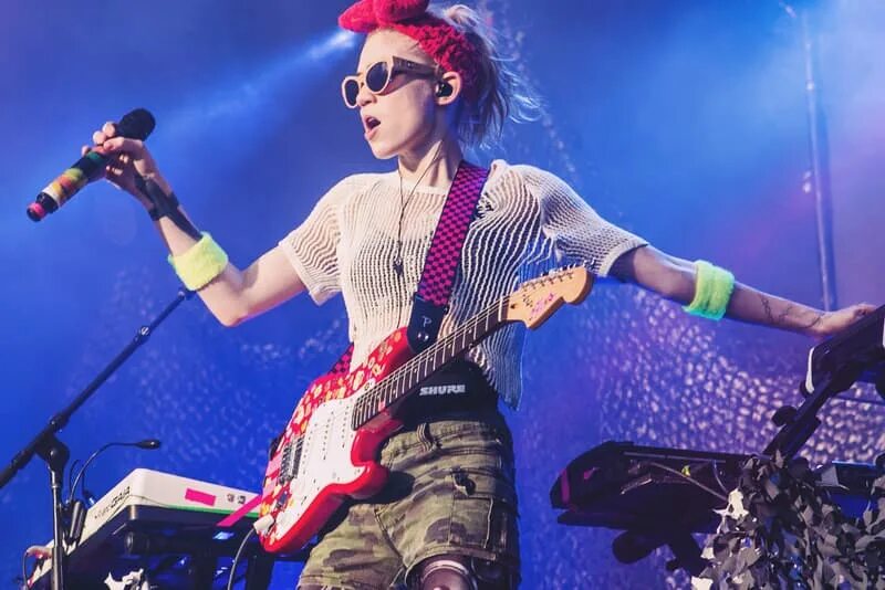 Grimes фотосессии. Grimes 2023. Включи гримс. Граймс певица. Включи гримс.