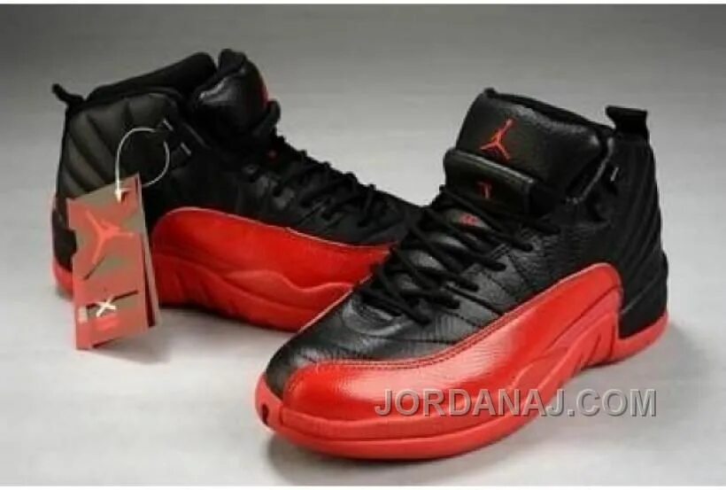 Jordan retro 4 black кожаные. Nike air jordan. Кроссовки jordan courtside 23. Джорданы кожаные. Nike air jordan 4 retro черные.
