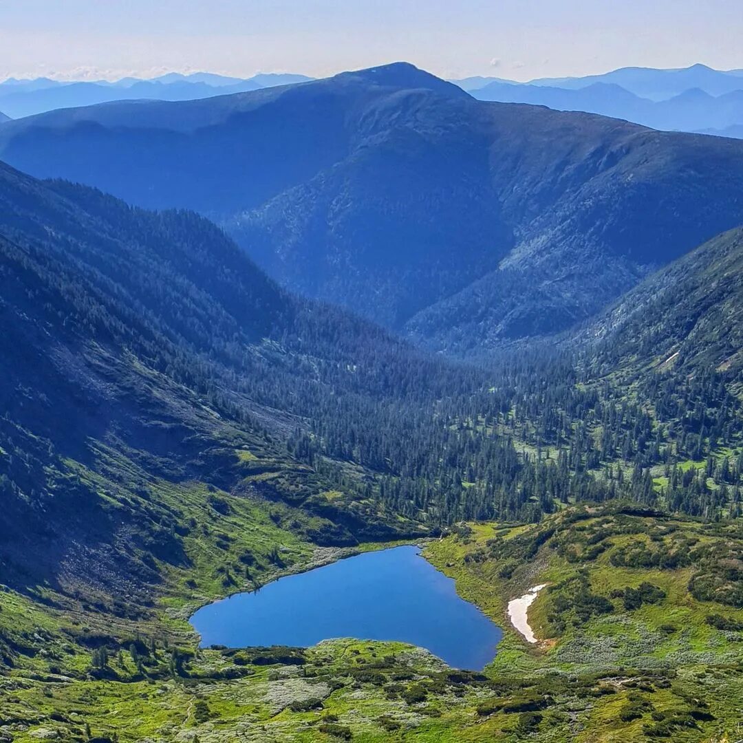 Пик черского. Горы хамар-дабан. Пик черского. Пики байкала. Пик черского слюдянка.