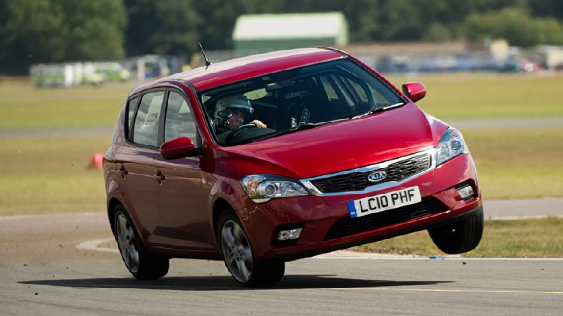 Kia Ceed Top Gear. Бюджетные машины. Бюджетные иномарки. Надежные бюджетные автомобили