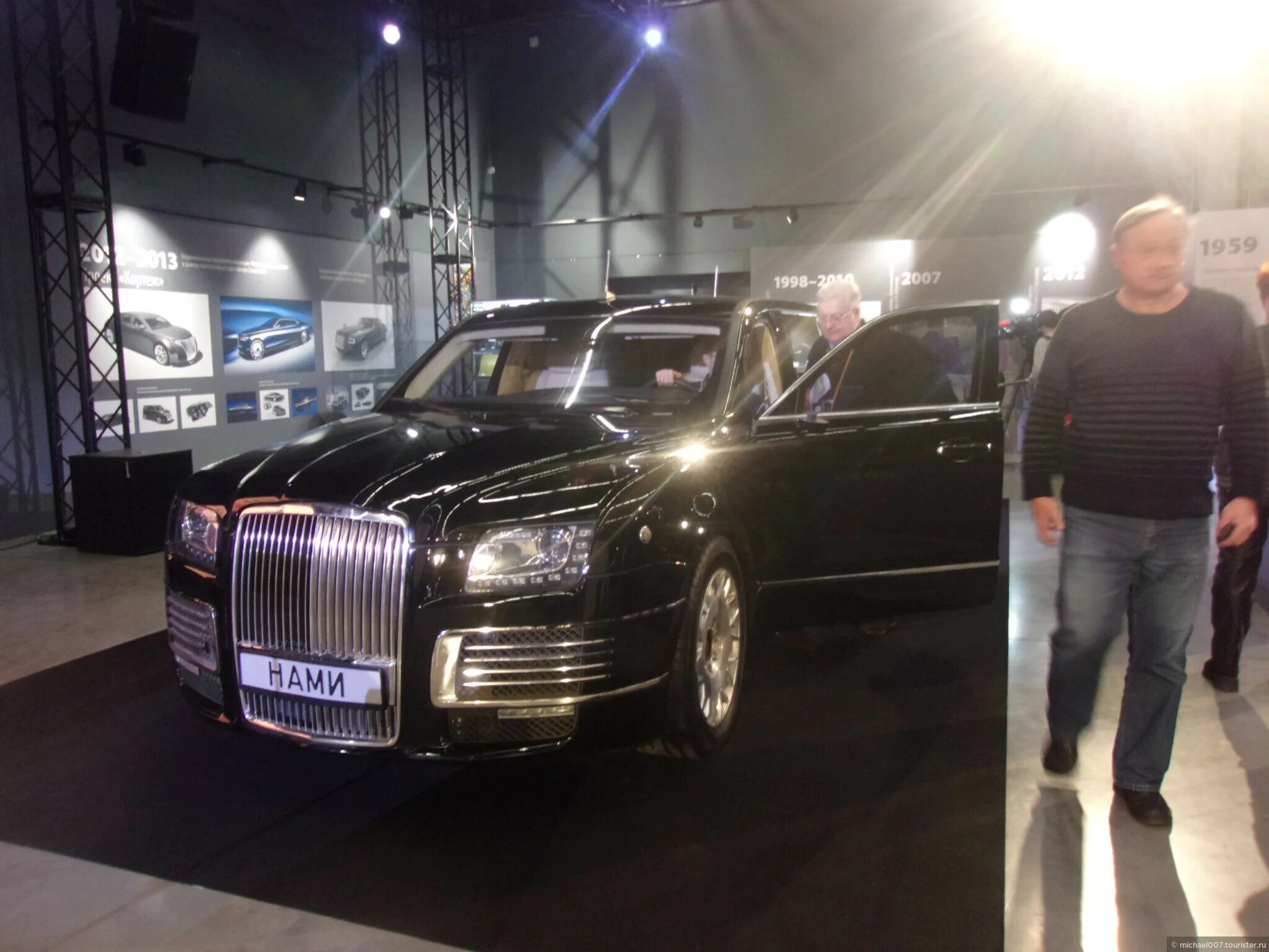 Вднх гараж особого назначения выставка. Отечественные автомобили. Коллекция порше. Машина особа. Автопром вднх.