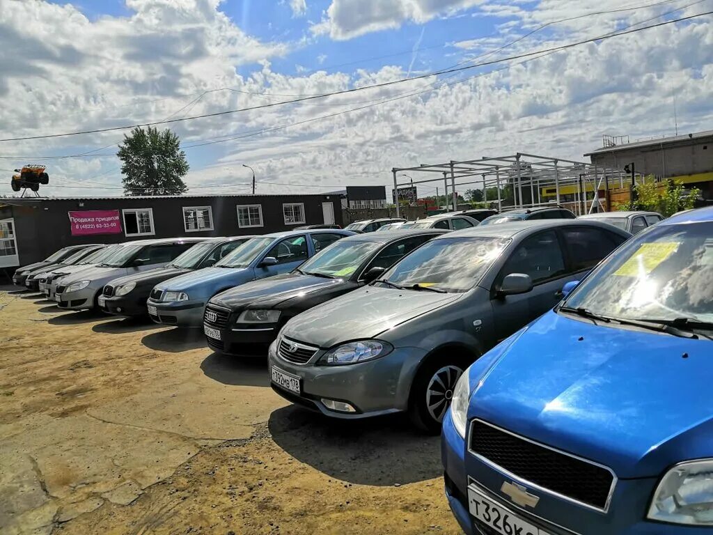 автосалон площадка. авторынок в твери б/у авто 69 тверь и телефоны адреса. автоярмарка тверь. авторынок тверь авто с пробегом. авито тверь авто.