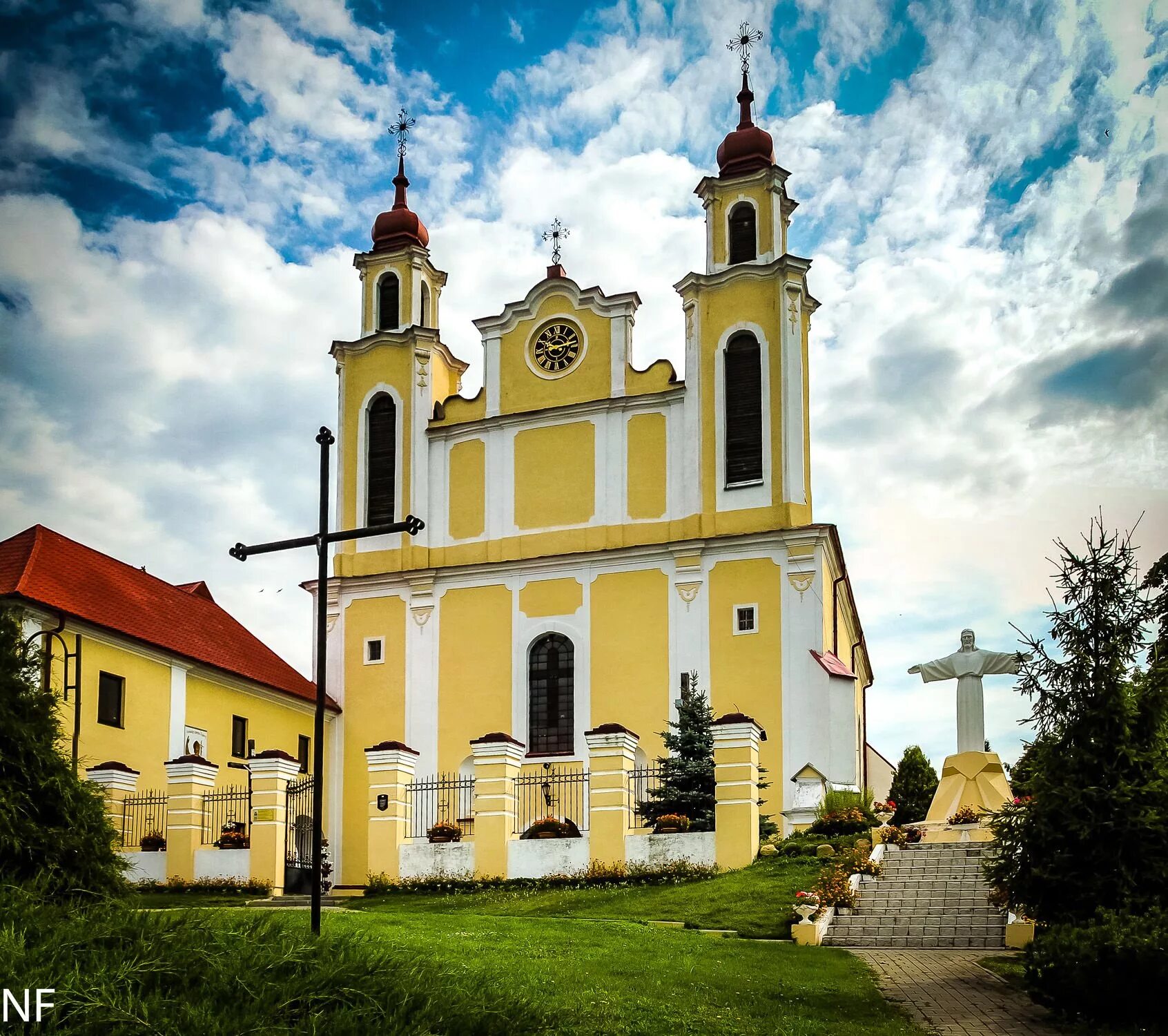 Мирский замок костел беларусь. Мир). Мир (гродненская обл. Костел г зельва беларусь. Костел в василишках щучинского района.