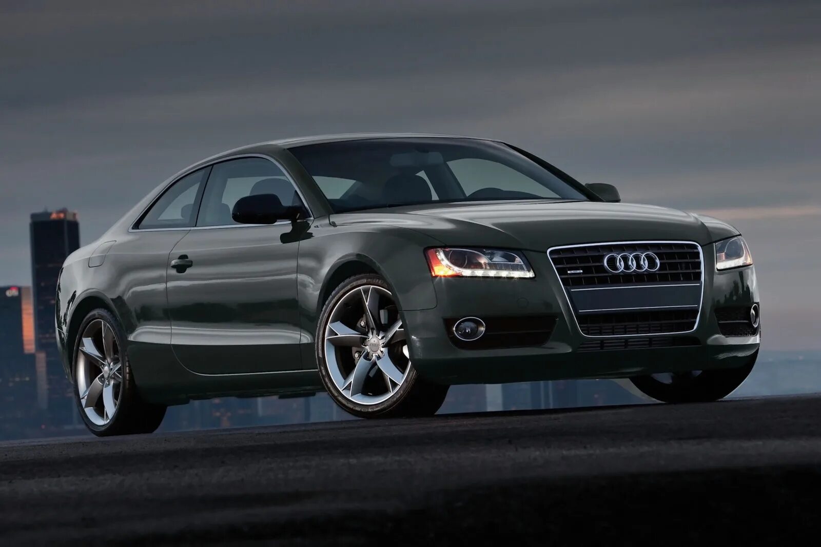 Купить ауди 2011. Audi a5 2011. Audi a5 Coupe. Ауди а5 2011. Audi a5 Restyling.