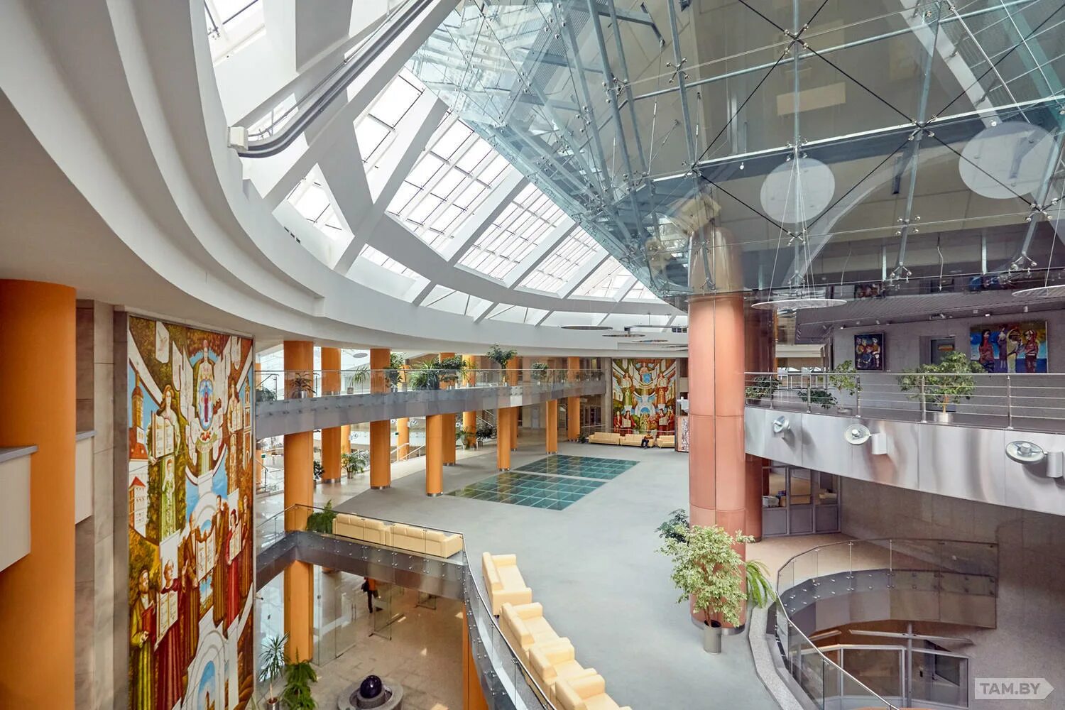 республика атриум. трц галерея новосибирск. Under armour атриум. торговый центр атриум стерлитамак. фестивальная реклама.