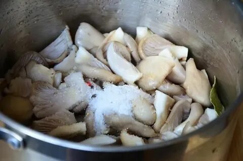 Вешенки маринованные с уксусом