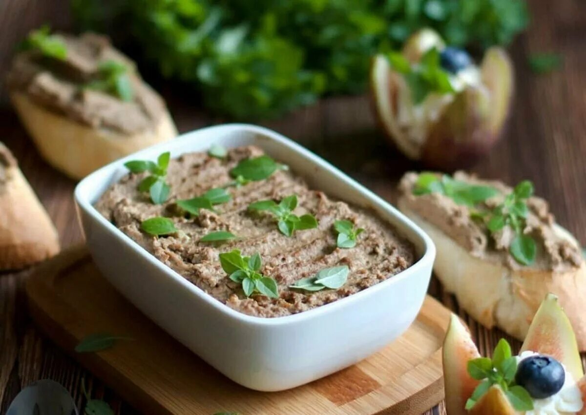 Как сделать паштет с печенью. Печеночный паштет ,(куриной печени). паштет из куриной печени. домашний паштет из куриной печени. куриный паштет из печени.