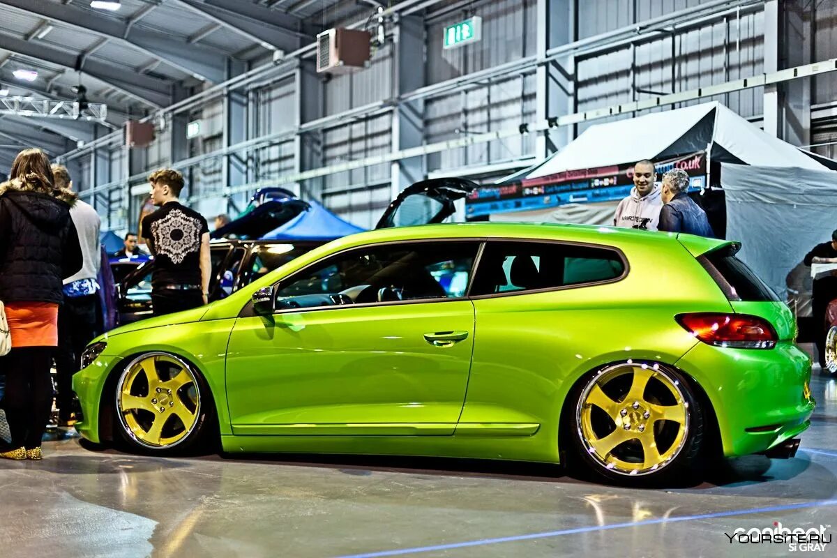 Кислотные машины. Volkswagen Scirocco зеленый. Фольксваген Сирокко лайм. VW Scirocco JDM. Scirocco Rotiform.