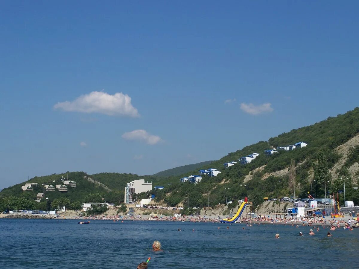 Широкая балка новороссийск 2022. Пляж широкая балка новороссийск. Широкая балка новороссийск. Широкая балка краснодарский край отдых. Широкая балка краснодарский край отдых.