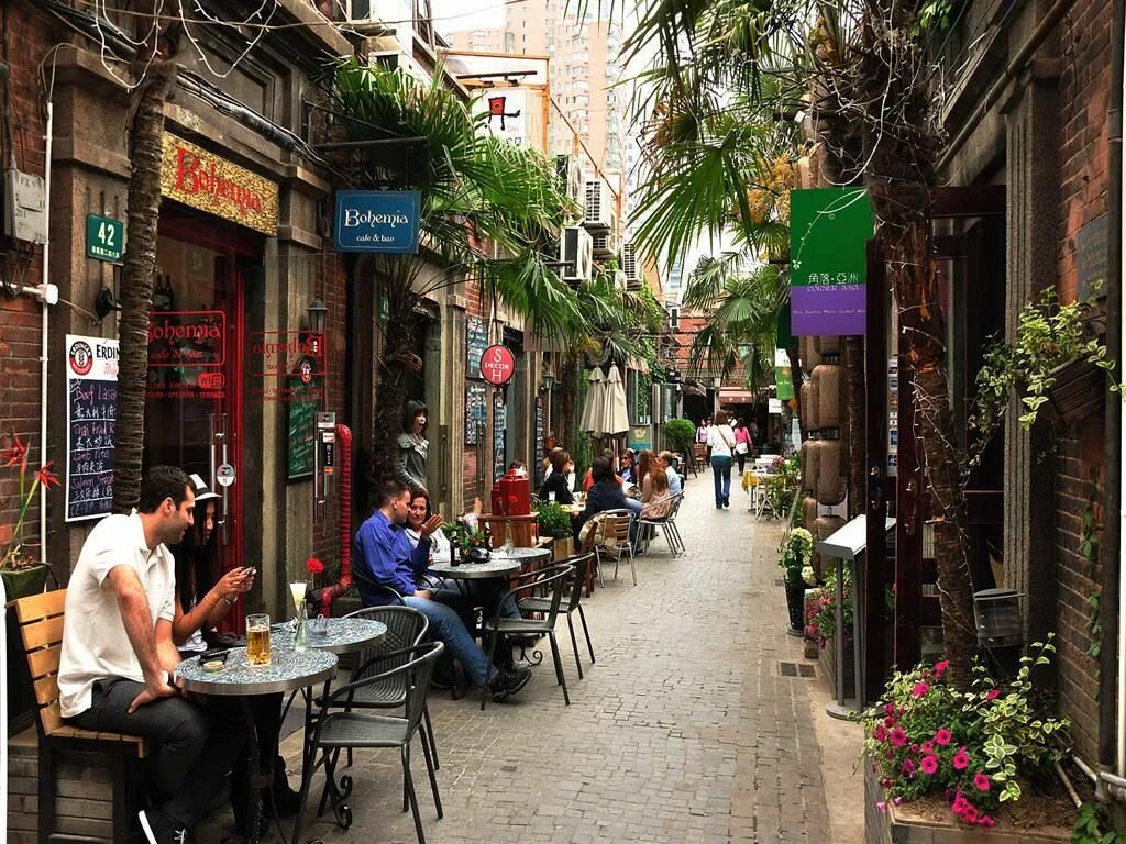 Французская концессия в шанхае. Шанхай франция. Shanghai former french concession. Шанхай квартал венеция. Шанхай франция.