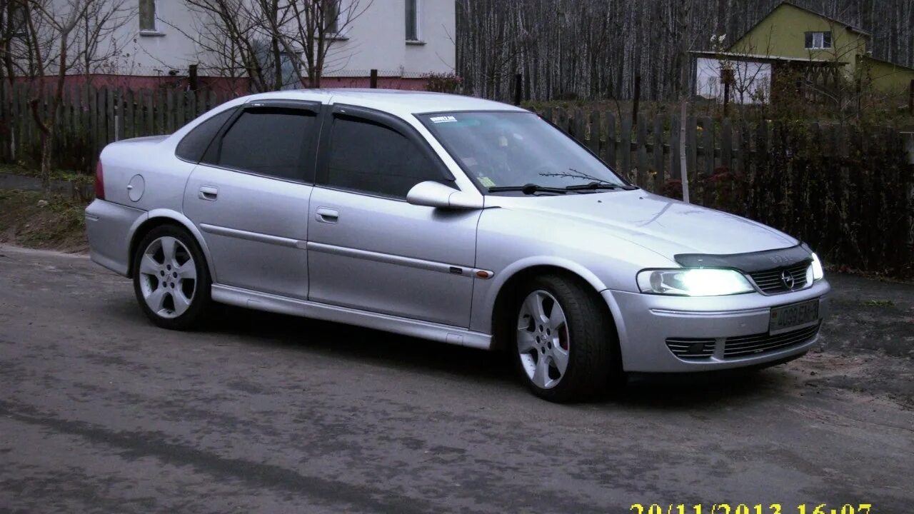 Купить опель вектра б рестайлинг. Opel Vectra b 1996 2.0. Opel Vectra b седан. Опель Вектра б серебристый. Опель Вектра б 2001 Рестайлинг.