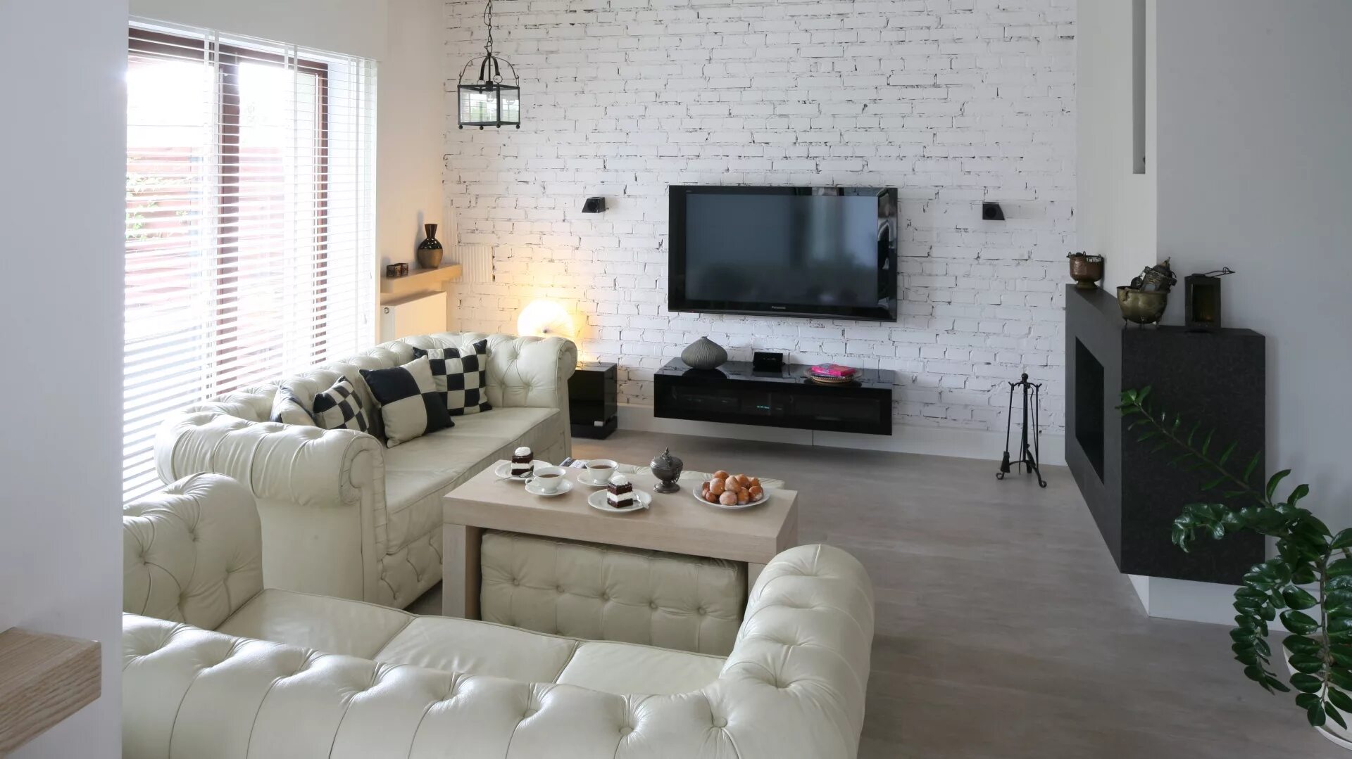 акцентная стена в скандинавском интерьере. кирпичная стена в интерьере сканди. спальня в скандинавском стиле. белые кирпичики в интерьере. белый кирпич в интерьере гостиной.