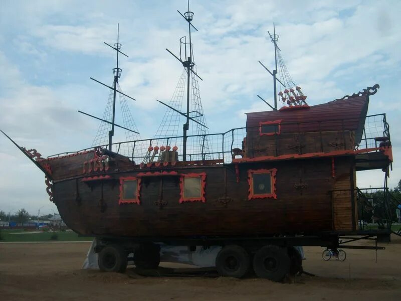 парк победы аттракционы. петропавловск казахстан фонтан. город петропавловск северо-казахстанской области. петропавловск казахстан центральная площадь. петропавловск казахстан парк.