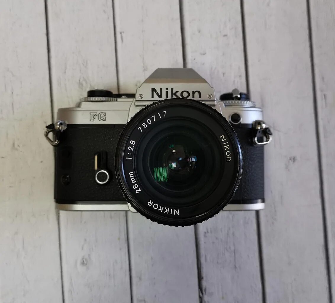 Nikon 28 f 2.8. Nikkor 28 2.8. Nikon 28mm. Nikon FG. Nikon FG Silver.