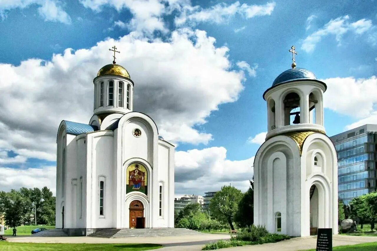 Церковь успенской богородицы. Храм Успения Пресвятой Богородицы в Санкт-Петербурге на малой Охте. Храм Успения Пресвятой Богородицы на малой Охте. Храм Успения Пресвятой Богородицы (блокадный храм). Успенский храм на малой Охте.