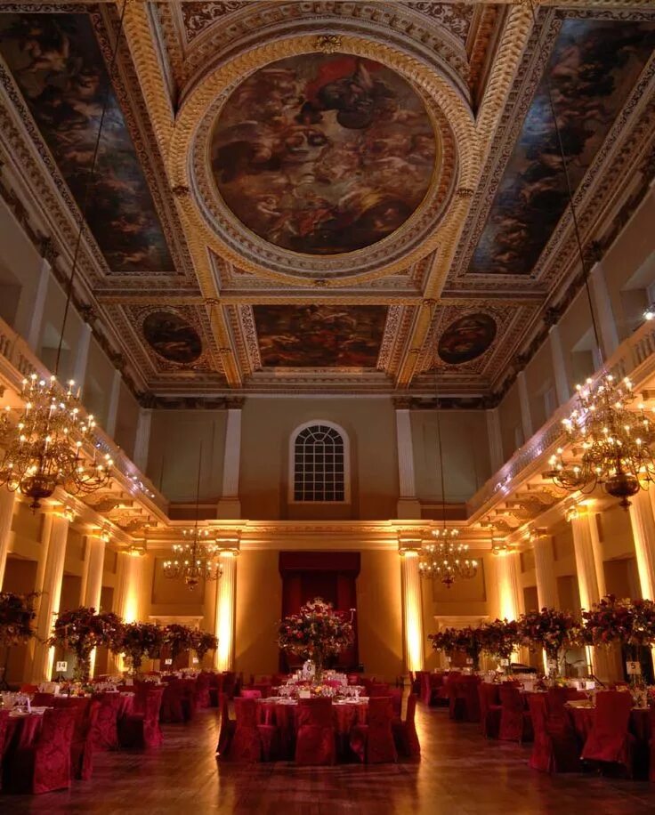 Иниго Джонс банкетный зал дворца Уайтхолл. Банкетинг-Хаус Иниго Джонс. Банкетинг-Хаус в Лондоне (Banqueting House - банкетный зал, 1619— 1622 годы). Дворец Уайтхолл в Лондоне.