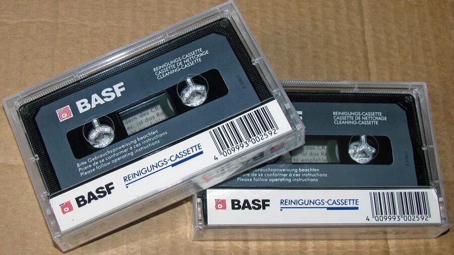 Как сделать кассету. Аудиокассета BASF c60. Магнитофон кассета BASF c60. Кассета BASF 120. Советские компакт кассеты BASF.