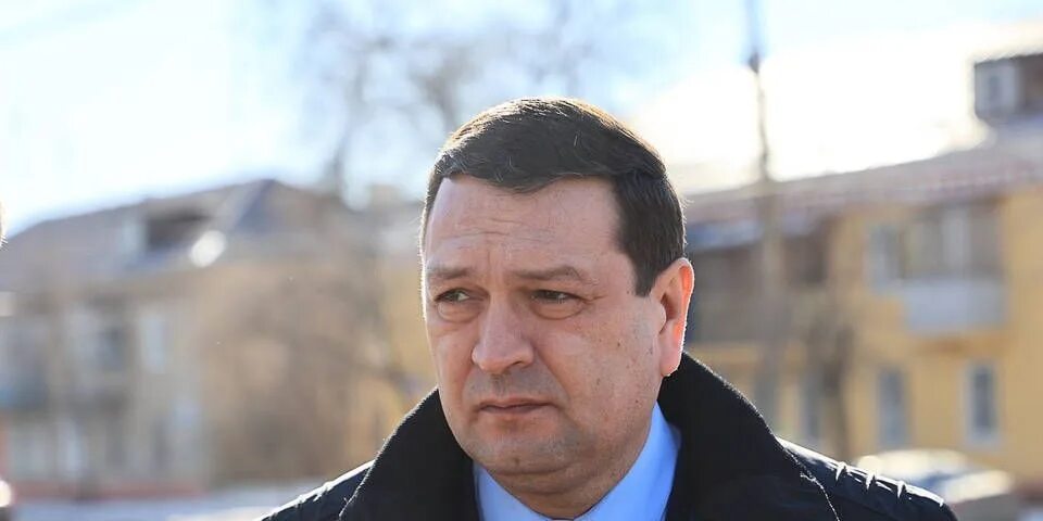 Волгоград чиновник. Депутат волгоградской областной. Чиновники волгограда. Депутаты от свобода. Чиновники волгограда.