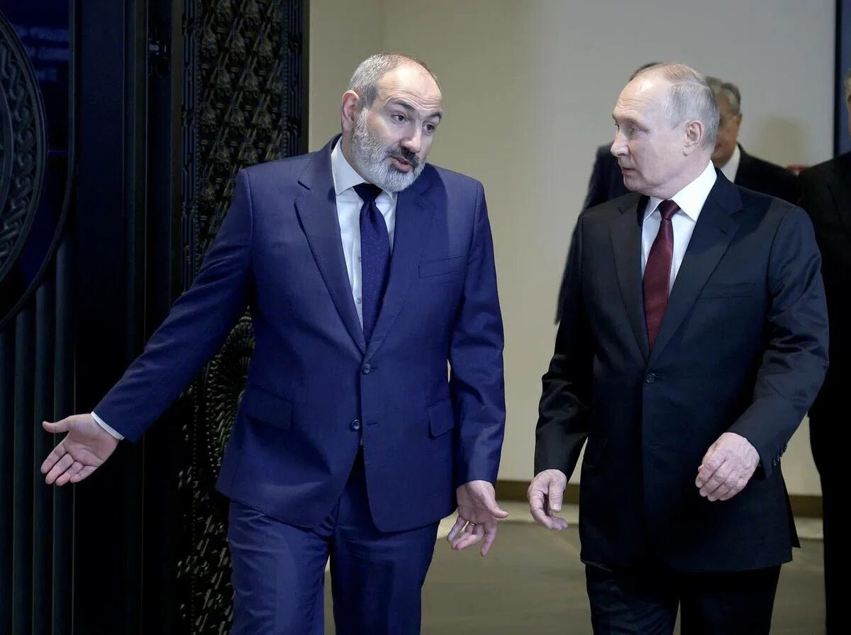 Пашинян Лукашенко ОДКБ. Саммит в Армении 2022.