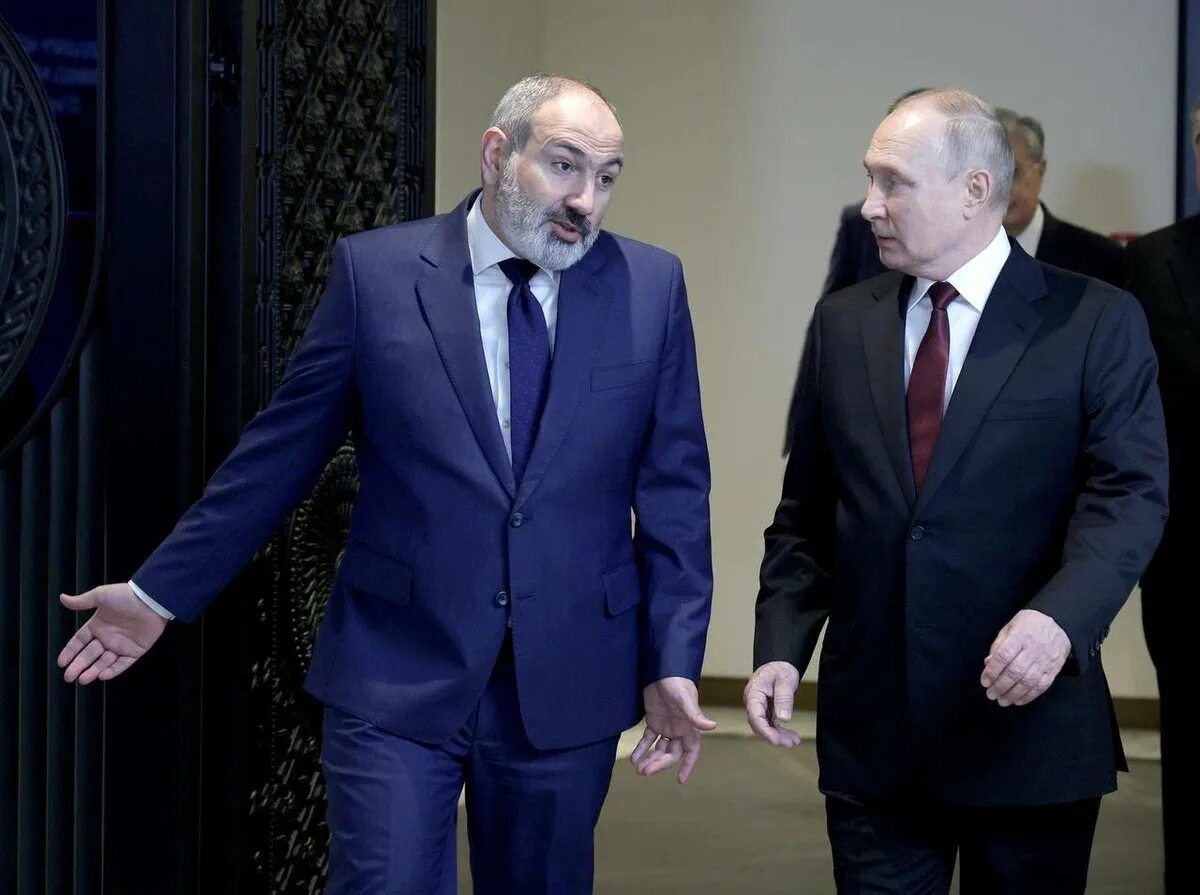 Встреча лидеров стран одкб. Никол пашинян путин одкб. никол пашинян одкб 2025. пашинян саммит одкб подписание ноябрь 2025. пашинян лукашенко одкб.