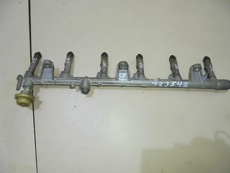 топливная рампа 1g-fe тойота марк 2. рейка топливная рампа. топливная рампа хендай солярис 1. 6. топливная рампа ямаха 60.