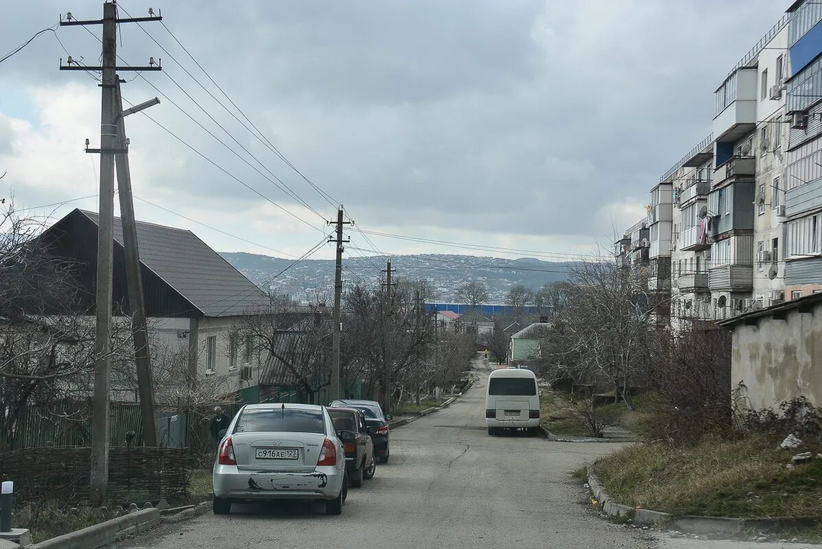 Население новороссийска 2025. Новороссийск окраины. пригород новороссийска. новороссийск окраины фото. депутаты новороссийска 2025.