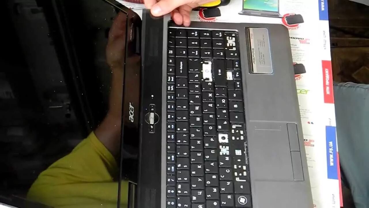 Как сменить клавиатуру на ноутбуке. 5732z Acer Aspire клавиатура. Замена клавиатуры на ноутбуке Acer. Сборка клавиатуры ноутбука Acer. Замена клавиатуры на ноутбуке Acer Aspire.