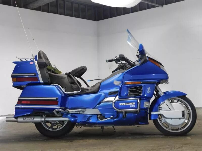 Honda gold wing 1500. Gl 1500 Gold Wing. Honda gl1500 Gold Wing. Honda Goldwing 1500 1988.