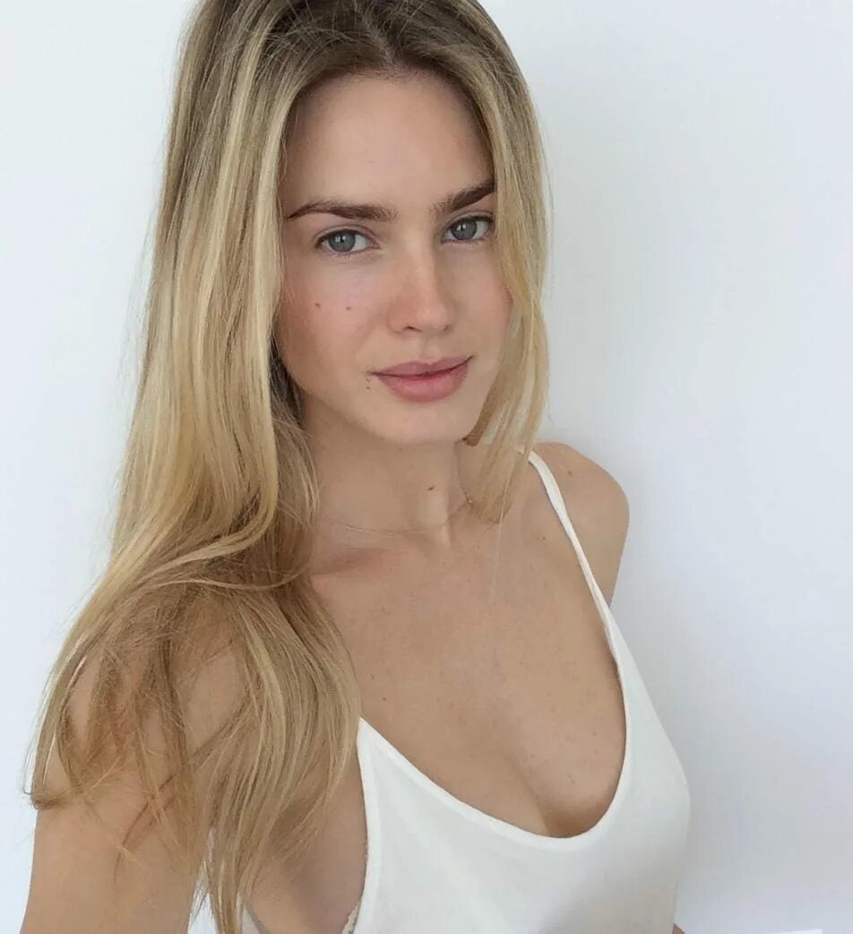 Lenka horakova bystrice nad pernstejnem. Vanesa horakova биография. Vanesa horakova биография. Ванесса эсслер личная. Ванесса эсслер горячие.