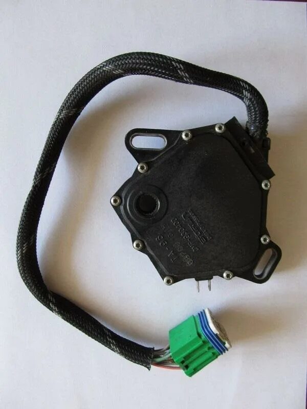 Датчик акпп рено меган 2. Датчик скорости акпп рено меган 2. Рено меган 2 датчики акпп. Многофункциональный переключатель акпп рено меган 2. Датчик давления акпп рено.