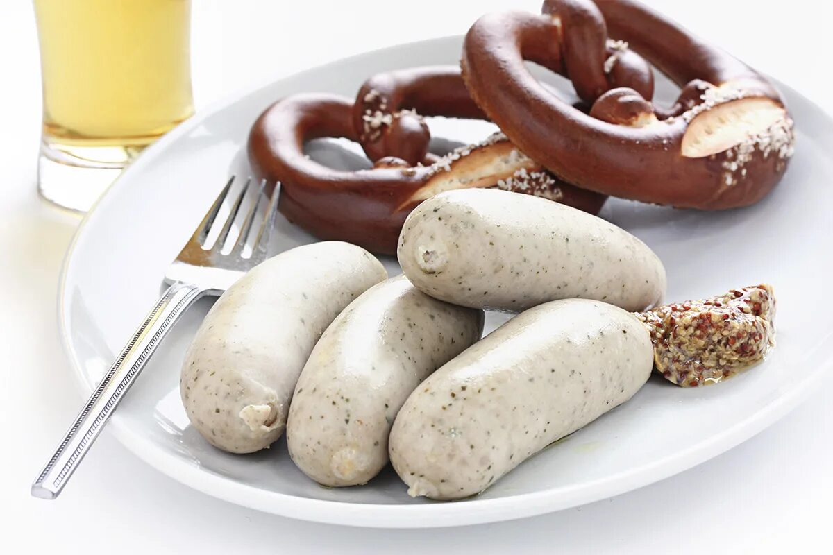 Weißwurst (белая колбаса). Белые сосиски. Мюнхенские сосиски. Немецкие белые сосиски.