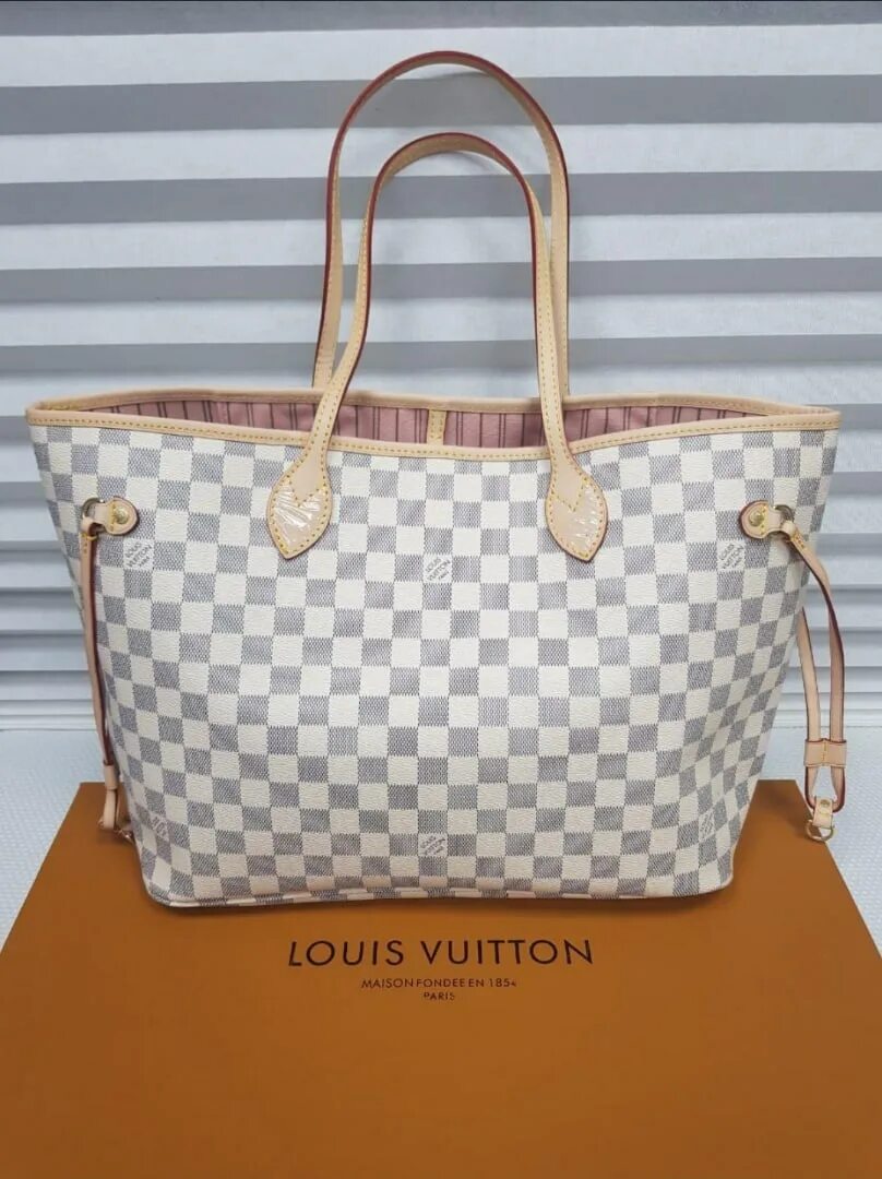 Сумка луи виттон цум. Сумка Луи Виттон. Сумка тоут Луи Виттон. Сумка Louis Vuitton Shopper. Сумка от Луи Виттон.