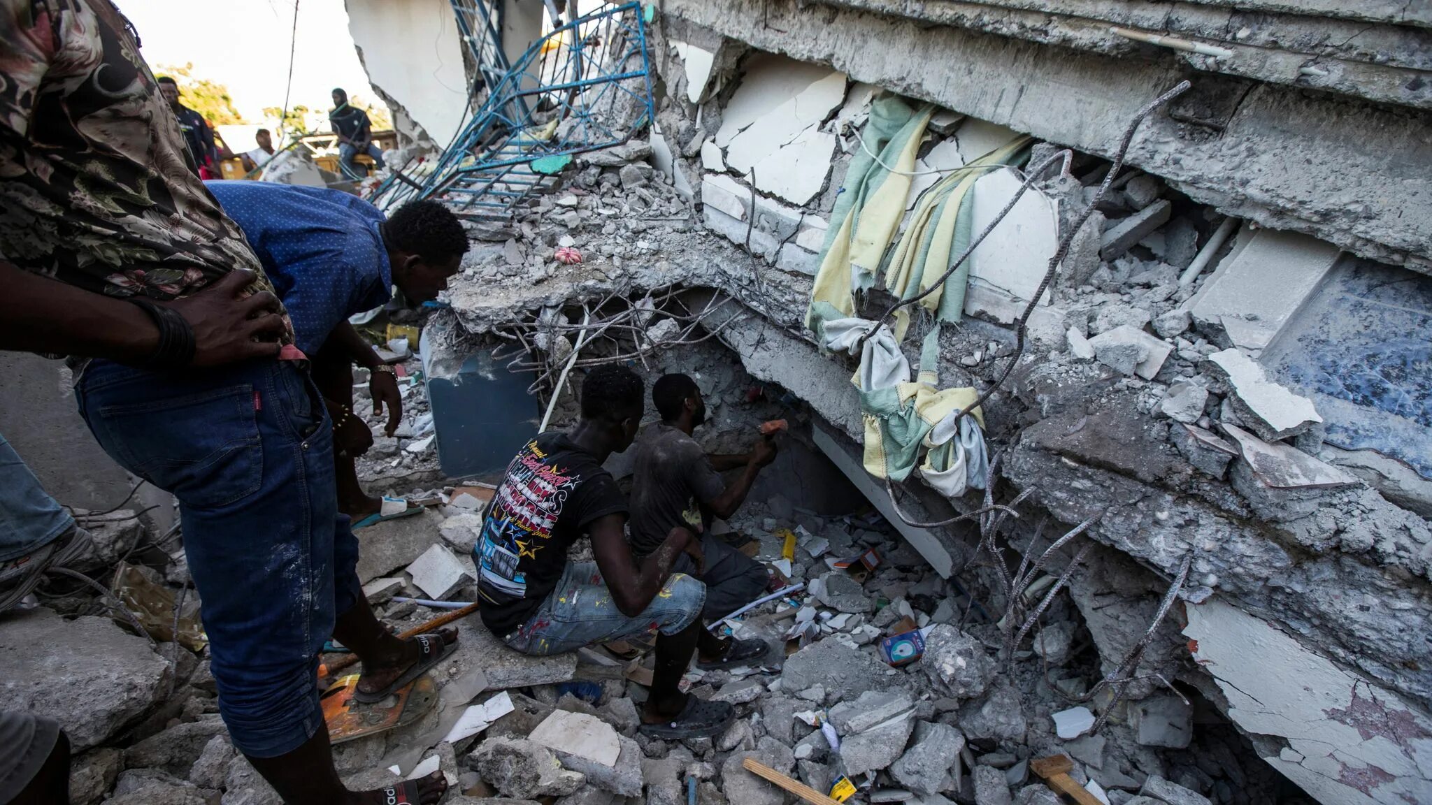 Землетрясение на Гаити 2021. Землетрясение на Гаити 2021 14 августа. Гаити 2010 землетрясение число жертв.